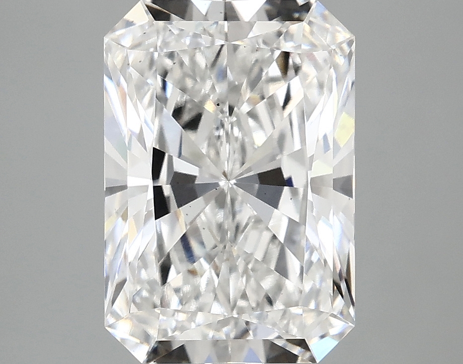Radiant 3.59ct E VS2 diamond
