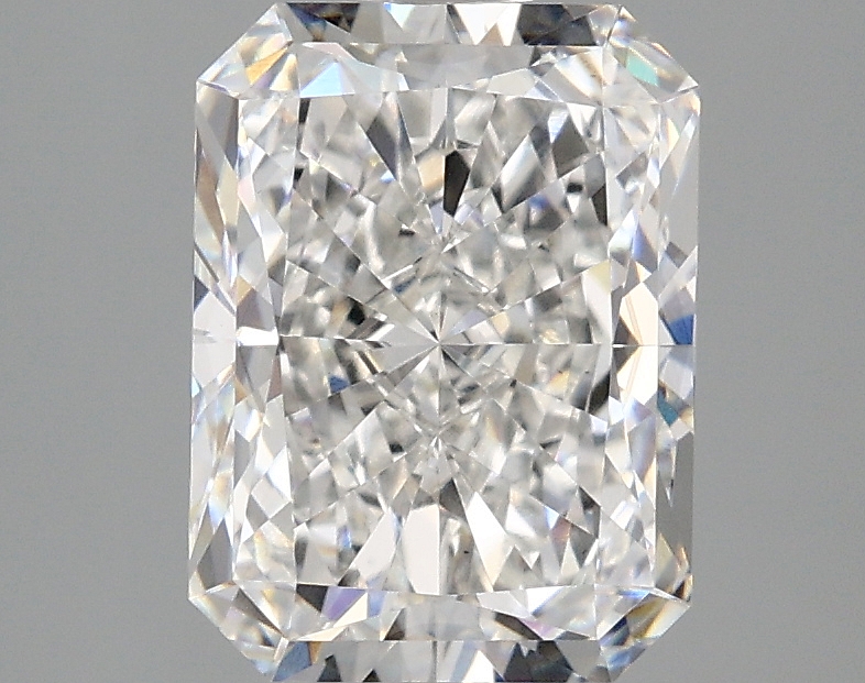 2.5 Carat Radiant Cut Lab Diamond