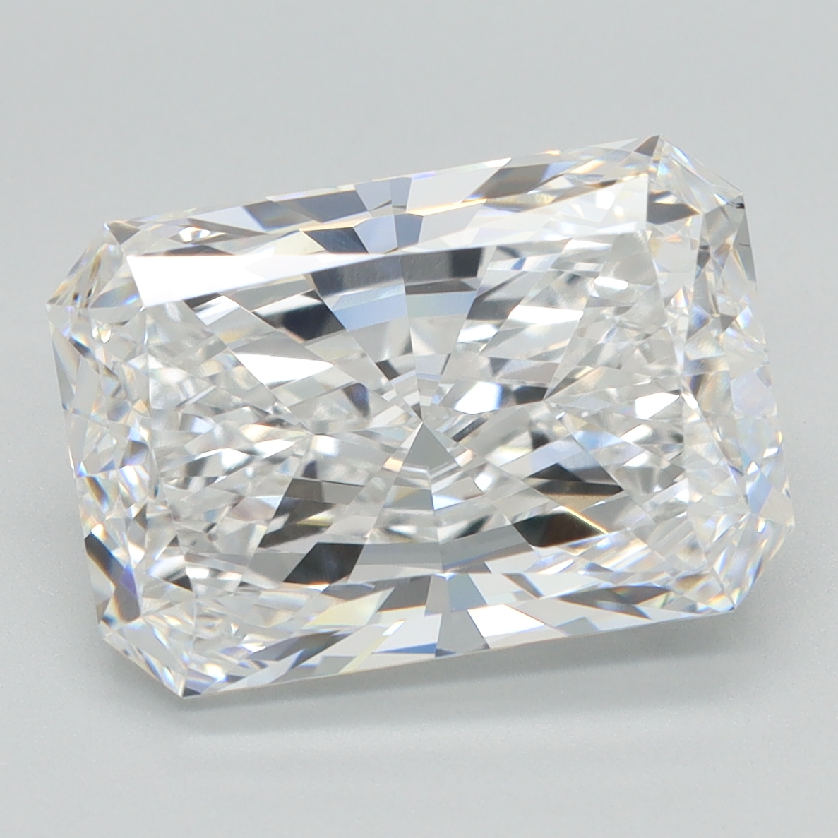 5 Carat Radiant Cut Lab Diamond