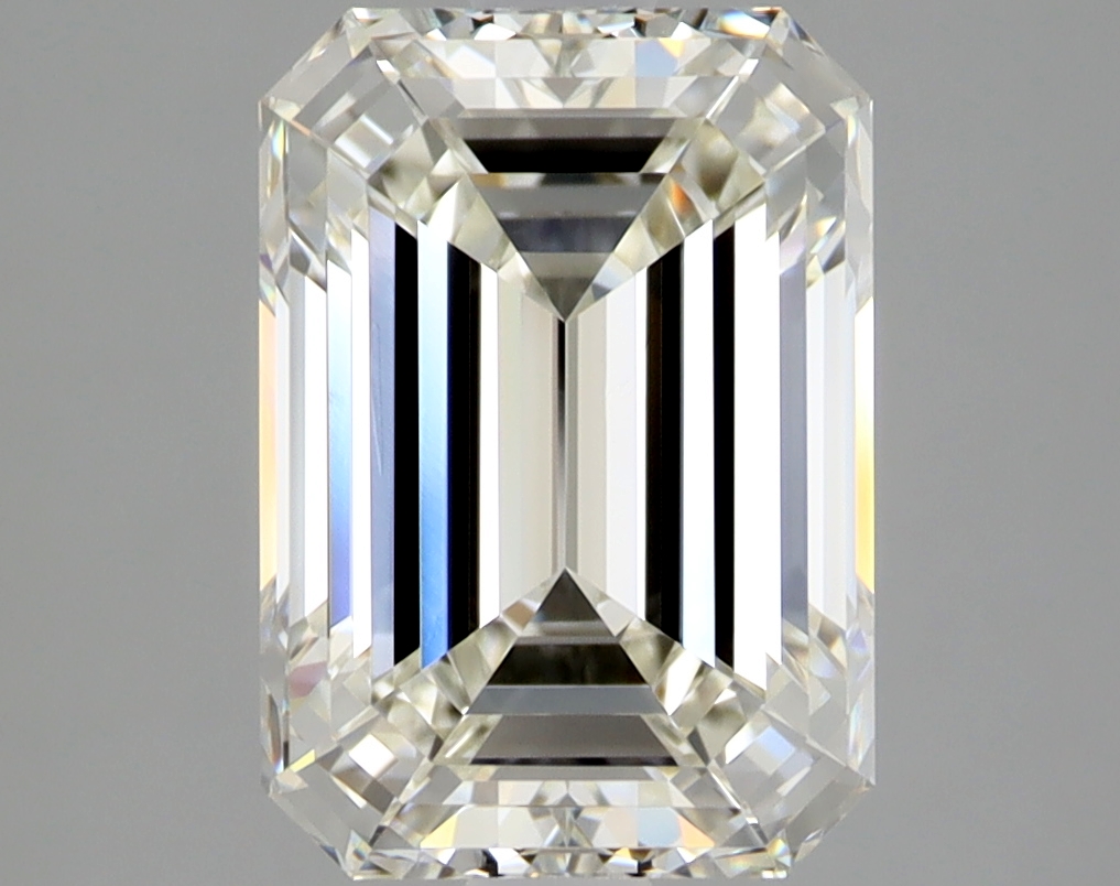 2.51 Carat Emerald Cut Natural Diamond