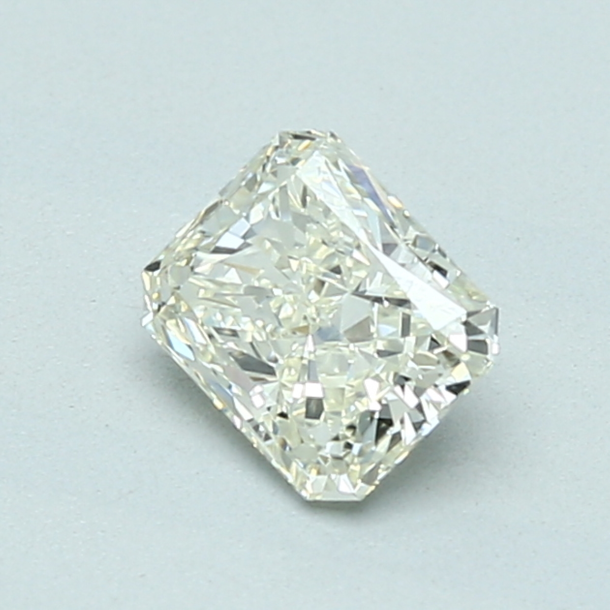 0.7 Carat Radiant Cut Natural Diamond
