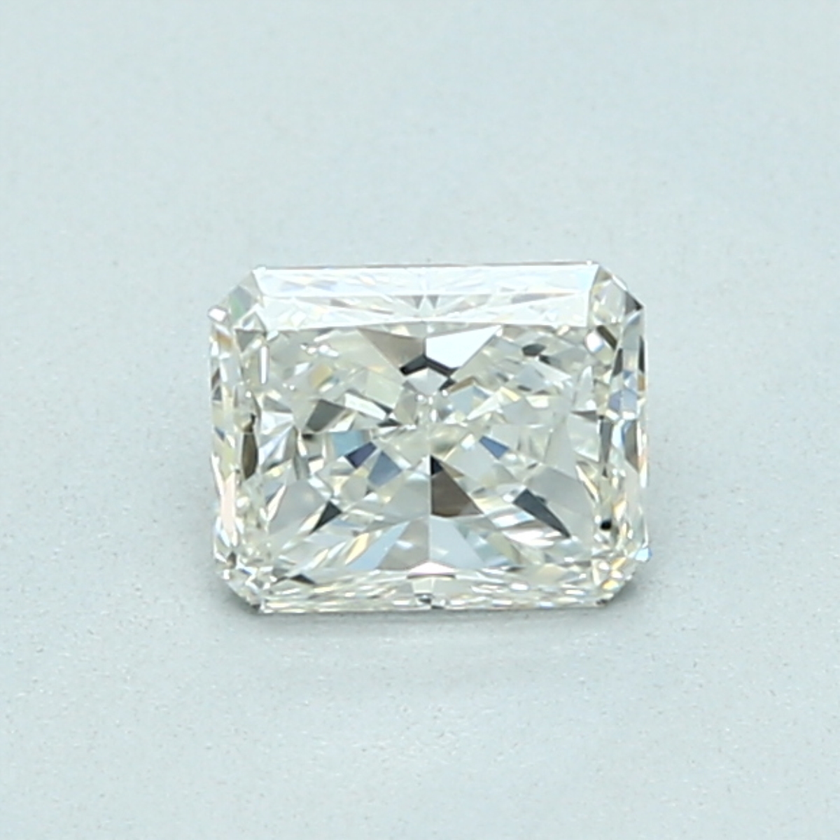 0.59 Carat Radiant Cut Natural Diamond